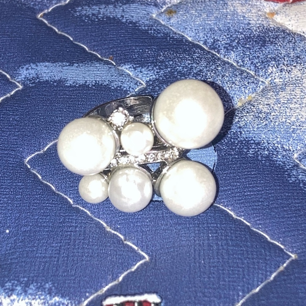 Adjustable Silver Pearl Cluster Ring - image 1